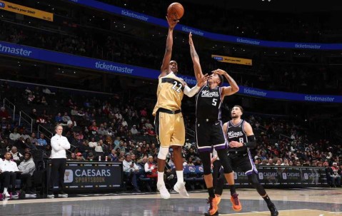 开云在线-9连败联盟垫底！国王惜败奇才 德罗赞32分拉文35分单节18分