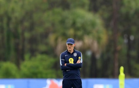 开云官网-英格兰足协更新球队训练照：凯恩、贝林、戈登等人出镜