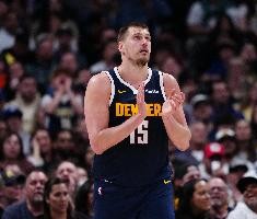 马龙谈今天让约基奇轮休：这没得商量 有时候我得行使教练职权